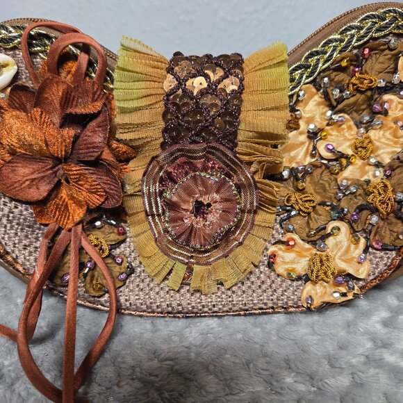 Julma Paris Floral Embellished Shoulder Bag - Picture 7 of 12